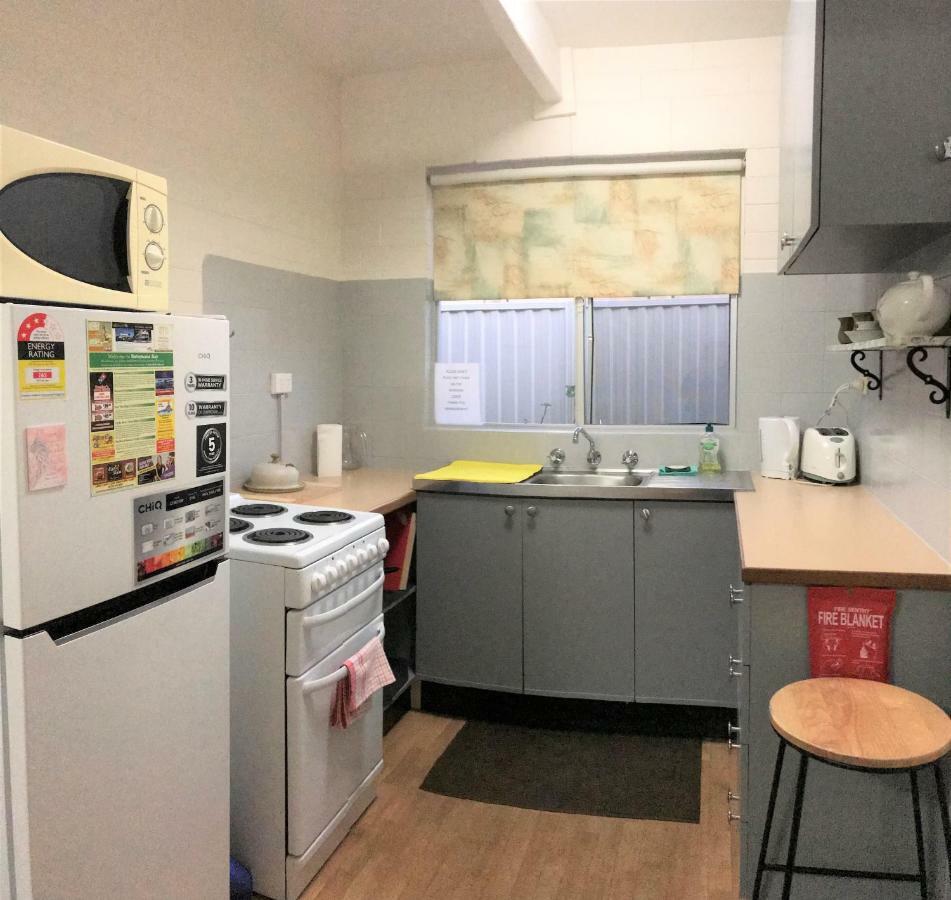 Kon Tiki Apartments Batemans Bay Exterior foto